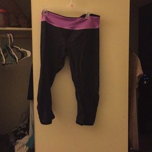 Under armor work out leggings.